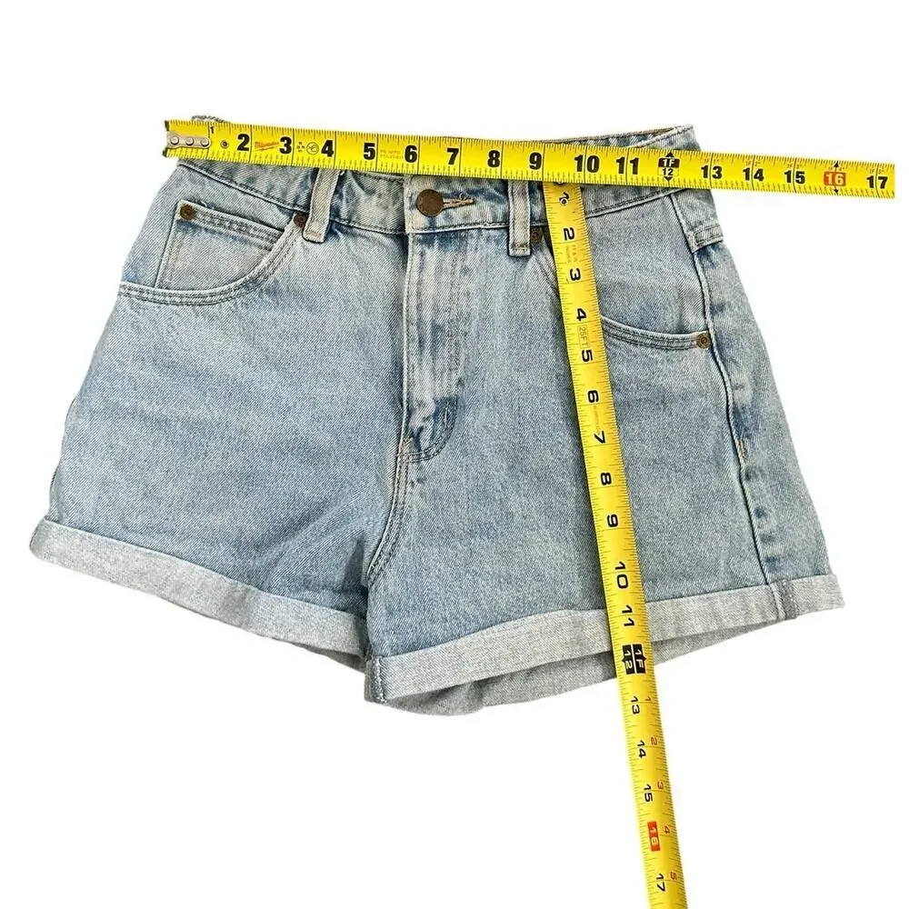 Rolla's Duster Denim Shorts in a light wash blue size 24